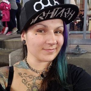 Meet your Posher, Sasha